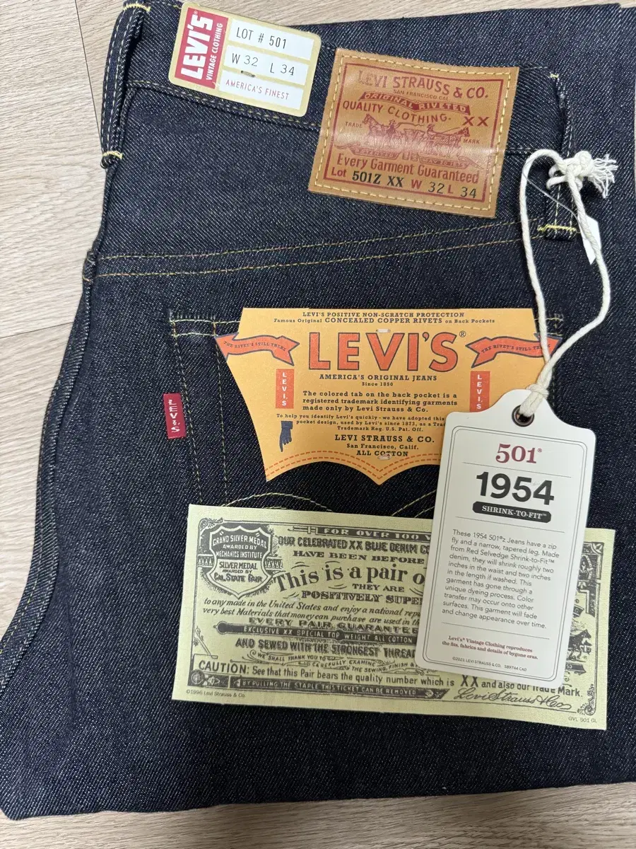 (새상품) 리바이스 LVC54501 JEAN RIGID 32 팝니다.